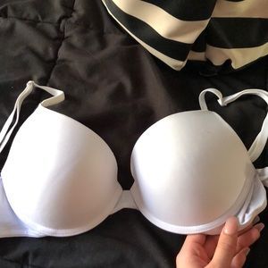 Victoria’s secret bra